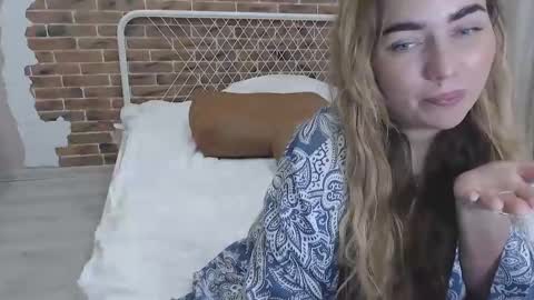 Snapshot of xkristinaxxx chatting on 12, 2, 2025 Kristina online show from 12, 2, 2025