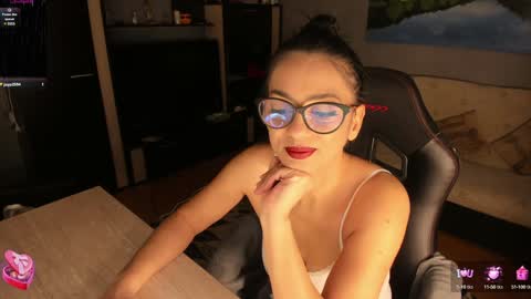 Snapshot of xlaracroftx chatting on 13, 12, 2024 Lara online show from 13, 12, 2024