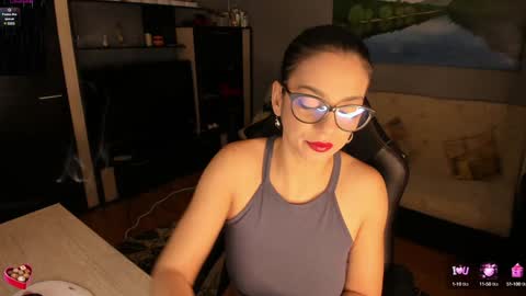 Snapshot of xlaracroftx chatting on 16, 12, 2024 Lara online show from 16, 12, 2024