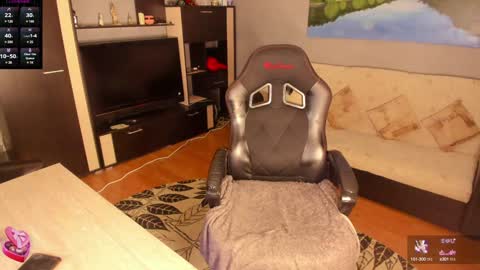 Snapshot of xlaracroftx chatting on 9, 1, 2025 Lara online show from 9, 1, 2025