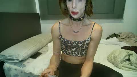 Snapshot of xlecram chatting on 8, 3, 2025 Wendy online show from 8, 3, 2025