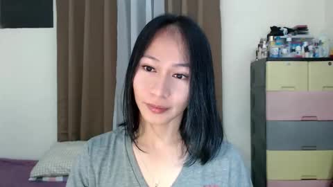 Snapshot of xlovely_destinyx chatting on 18, 12, 2025 Alice online show from 18, 12, 2025