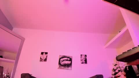 Snapshot of xmistresspervet chatting on 15, 10, 2025 xmistresspervet online show from 15, 10, 2025