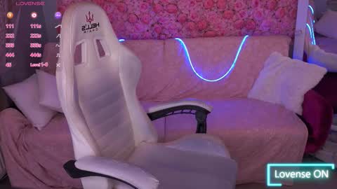 Monica online show from 27, 3, 2026