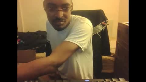 Snapshot of xone6 chatting on 8, 3, 2025 .-X-. online show from 8, 3, 2025