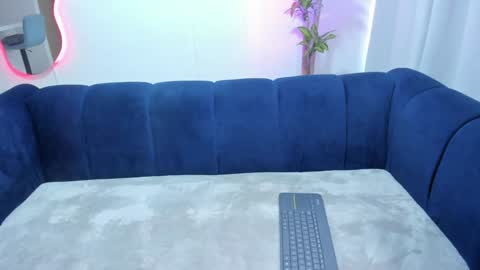 Snapshot of xoxo_angel chatting on 6, 12, 2024 xoxo_angel online show from 6, 12, 2024