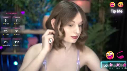 Snapshot of xoxo_molly chatting on 21, 11, 2025 xoxo_molly online show from 21, 11, 2025