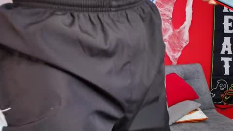 Snapshot of xperiencesx chatting on 27, 10, 2025 JAIDER CAMILA CAMILO online show from 27, 10, 2025