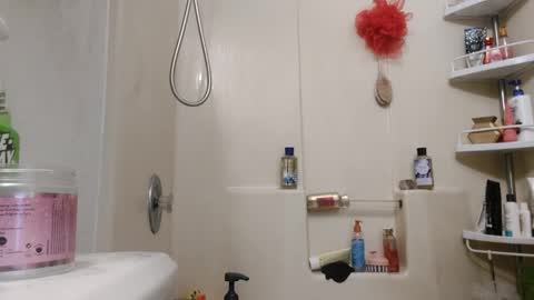 Snapshot of xploringus1 chatting on 2, 1, 2025 Xploringus online show from 2, 1, 2025