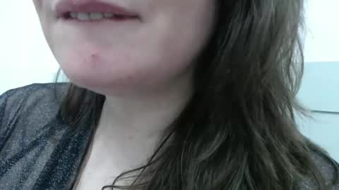 Snapshot of xprensesxx chatting on 18, 12, 2025 xprensesxx online show from 18, 12, 2025