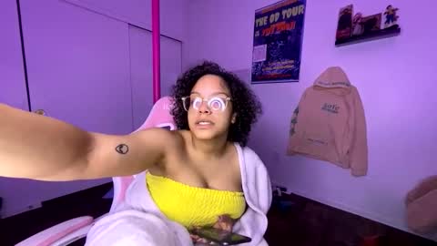 xStarGazingx online show from 1, 4, 2026