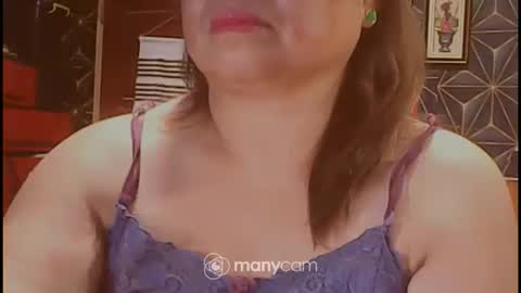 Snapshot of xsw33t_joy69x chatting on 23, 11, 2025 joy online show from 23, 11, 2025