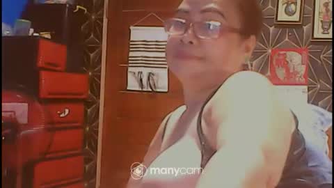 Snapshot of xsw33t_joy69x chatting on 26, 11, 2025 joy online show from 26, 11, 2025