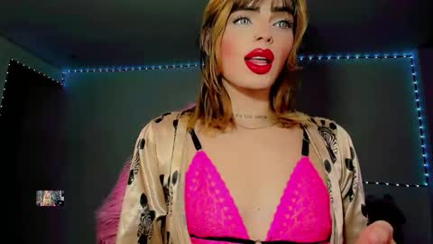 Femboy Exotic online show from 28, 9, 2025