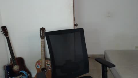 Snapshot of xtranherr chatting on 8, 11, 2025 xtranherr online show from 8, 11, 2025