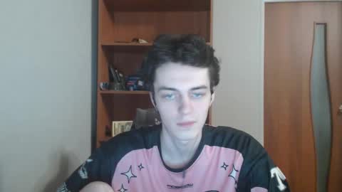 Snapshot of xtraqqq chatting on 24, 11, 2025 traqqq online show from 24, 11, 2025