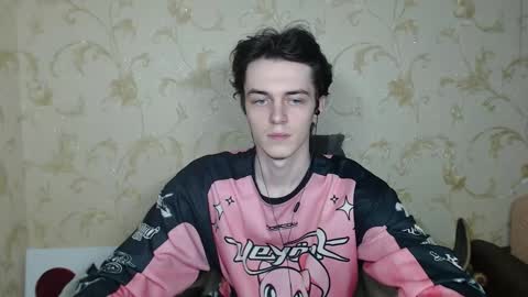 Snapshot of xtraqqq chatting on 19, 12, 2025 traqqq online show from 19, 12, 2025