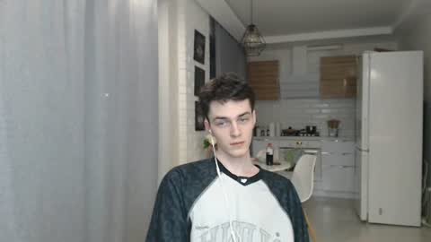 Snapshot of xtraqqq chatting on 2, 7, 2026 traqqq online show from 2, 7, 2026