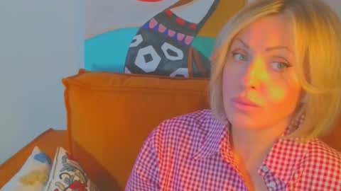 xvaleriax0 online show from 25, 2, 2026