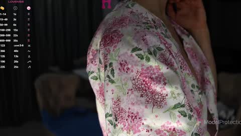 FrancyStepmom and YStepson    INTERESTED IN A GIRL-GIRL COLLABORATION  TEXT ME HERE  or INSTAGRAM online show from 5, 3, 2025