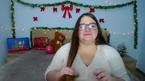 Snapshot of xx_daniella_xx chatting on 12, 1, 2025 xx daniella xx online show from 12, 1, 2025