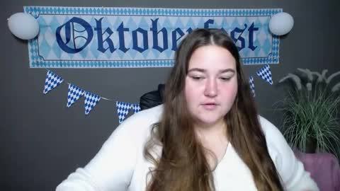 Snapshot of xx_daniella_xx chatting on 8, 10, 2025 xx daniella xx online show from 8, 10, 2025