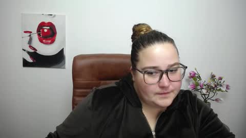 Snapshot of xx_daniella_xx chatting on 15, 10, 2025 xx daniella xx online show from 15, 10, 2025