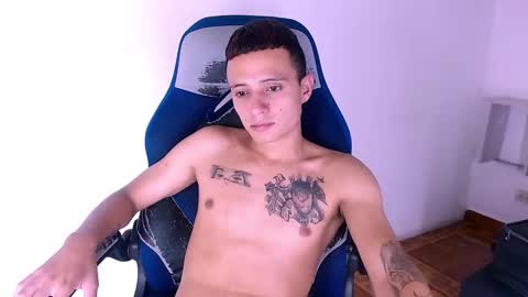 Snapshot of xx_kike_xx chatting on 15, 12, 2025 K I K E online show from 15, 12, 2025