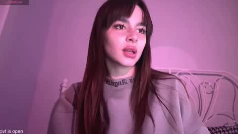 Snapshot of xx_lily chatting on 13, 12, 2025 Lily online show from 13, 12, 2025