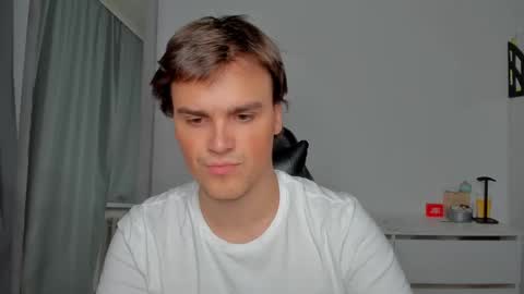 Snapshot of xx_raul_xx_ chatting on 20, 9, 2025 raul online show from 20, 9, 2025