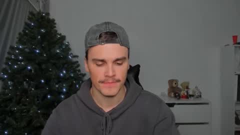 Snapshot of xx_raul_xx_ chatting on 15, 1, 2026 raul online show from 15, 1, 2026