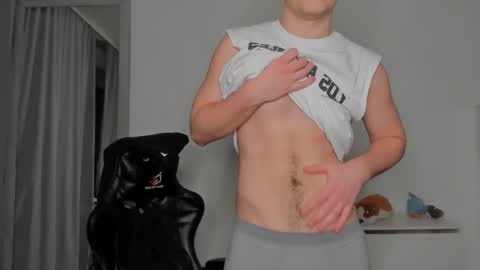 Snapshot of xx_raul_xx_ chatting on 21, 2, 2026 raul online show from 21, 2, 2026