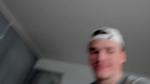 Snapshot of xx_raul_xx_ chatting on 10, 3, 2026 raul online show from 10, 3, 2026