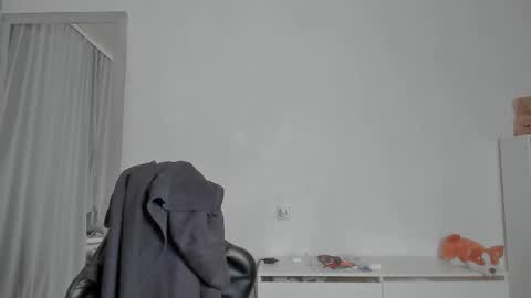 Snapshot of xx_raul_xx_ chatting on 13, 3, 2026 raul online show from 13, 3, 2026