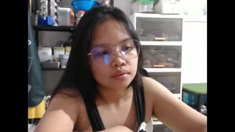 xxana_pinay_26xx online show from 5, 12, 2025
