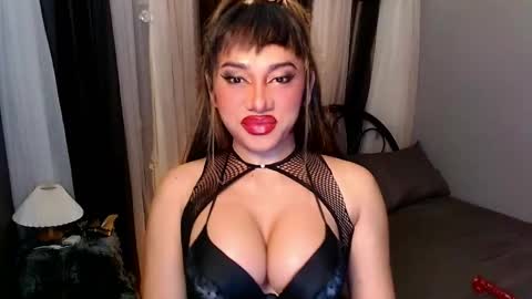 Snapshot of xxcinddyxx chatting on 7, 3, 2025 cinddy online show from 7, 3, 2025