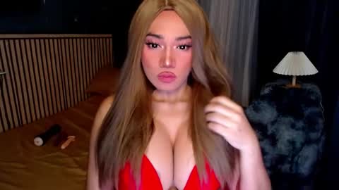 Snapshot of xxcinddyxx chatting on 8, 10, 2025 cinddy online show from 8, 10, 2025