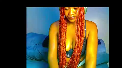 Snapshot of xxfleurlove chatting on 4, 12, 2025 xxfleurlove online show from 4, 12, 2025