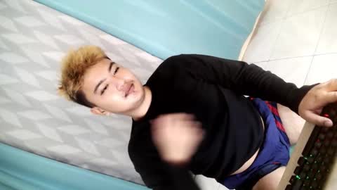 Loyd online show from 6, 11, 2025