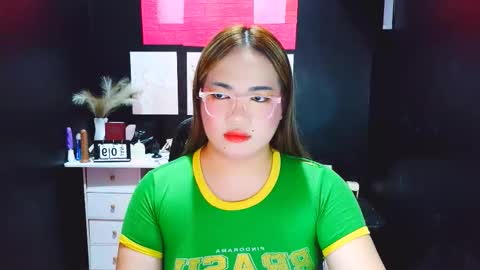 Snapshot of xxirene chatting on 10, 1, 2026 xxirene online show from 10, 1, 2026