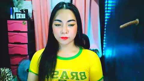 Snapshot of xxirene chatting on 1, 2, 2026 xxirene online show from 1, 2, 2026