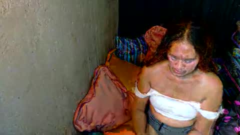 Snapshot of xxloveheart chatting on 17, 11, 2025 xxloveheart online show from 17, 11, 2025