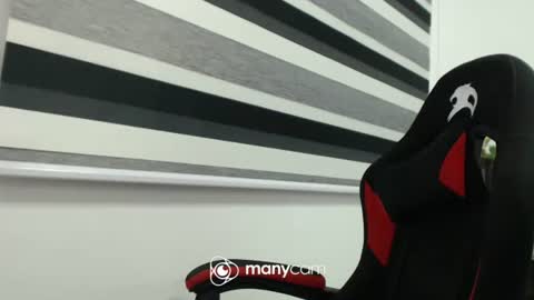  Kaycee  online show from 4, 3, 2025