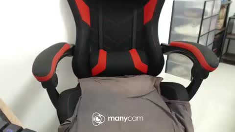  Kaycee  online show from 18, 9, 2025