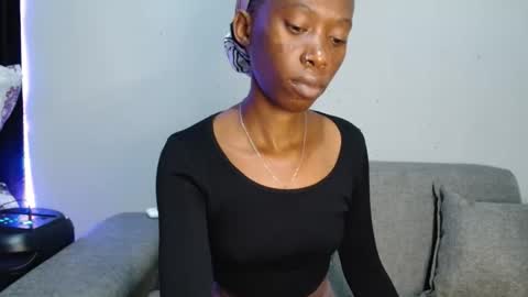 Snapshot of xxsexytalia28 chatting on 21, 10, 2025 xxsexytalia28 online show from 21, 10, 2025