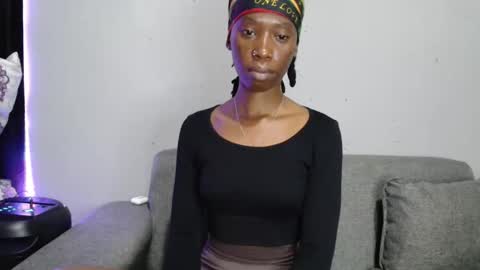 Snapshot of xxsexytalia28 chatting on 23, 10, 2025 xxsexytalia28 online show from 23, 10, 2025