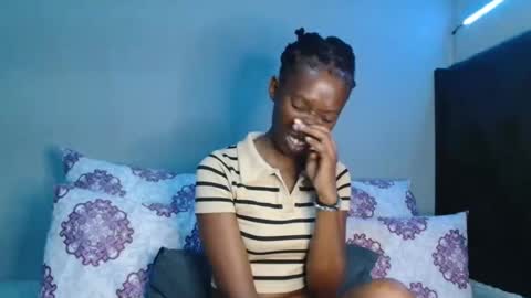 Snapshot of xxsexytalia28 chatting on 19, 11, 2025 xxsexytalia28 online show from 19, 11, 2025