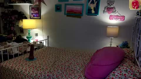 Strawberry Jane online show from 4, 3, 2026