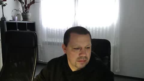 Snapshot of xxstrikerxx chatting on 10, 2, 2026 Eddi online show from 10, 2, 2026