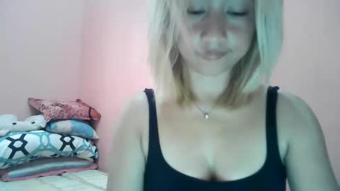 Snapshot of xxsugarpopxx chatting on 25, 2, 2025 xxsugarpopxx online show from 25, 2, 2025